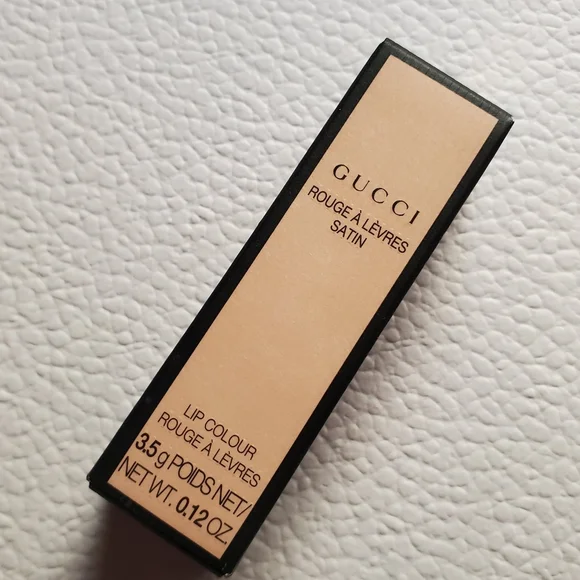 Gucci Satin Lipstick In 220 Merry Mauve - Cool Mauve Pink - Picture 8 of 12
